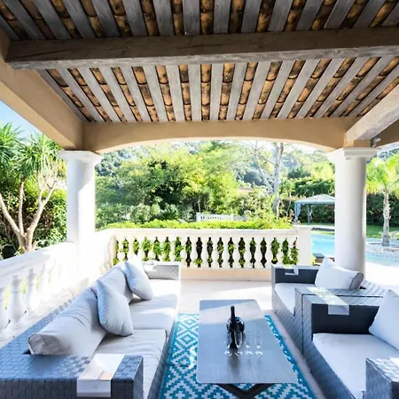 فيلة Residence Superbe Villa 330M2 Piscine & Jacuzzi - Superbe Villa 330M2 Piscine & Jacuzzi Mae-2233 فالوريس