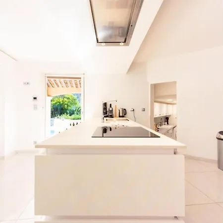 Residence Superbe Villa 330M2 Piscine & Jacuzzi - Superbe Villa 330M2 Piscine & Jacuzzi Mae-2233 فيلة