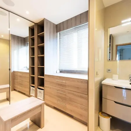 Superbe 330m2 Piscine & Jacuzzi - Superbe 330m2 Piscine & Jacuzzi Mae-2233 * Vallauris
